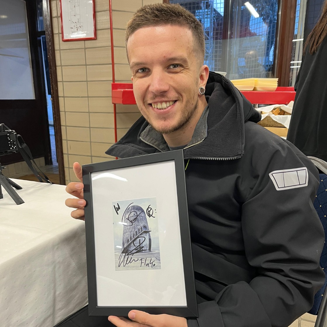 URUČILI SMO AUTOGRAME SVIH ČLANOVA RAMMSTEINA NAJPOZNATIJEM HRVATSKOM FANU BENDA - BABY LASAGNI